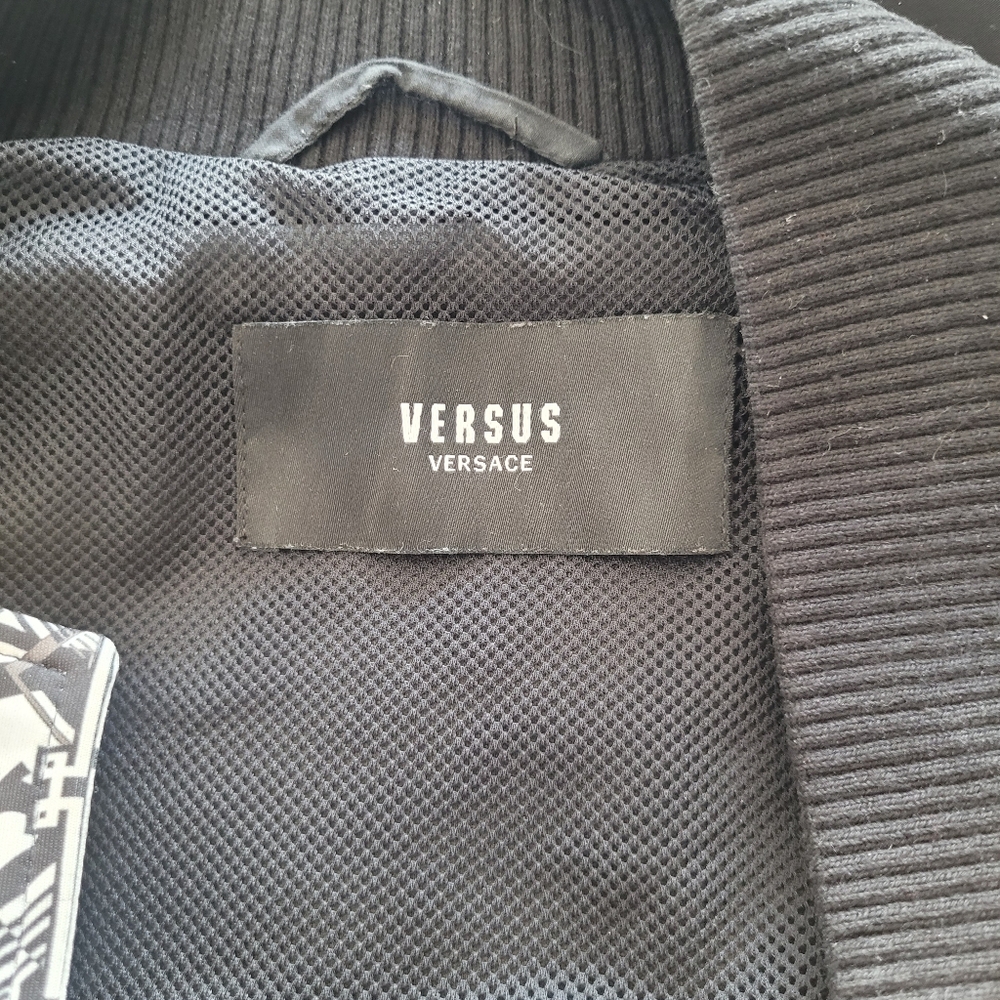 Men's VERSUS by VERSACE - Picture 3 of 7